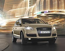 Audi Q7  5      