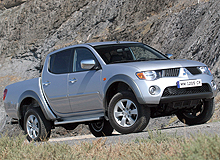  Mitsubishi L200.  