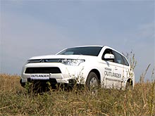  Mitsubishi Outlander      21 500 .