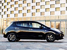 Nissan    LEAF Black Edition. 