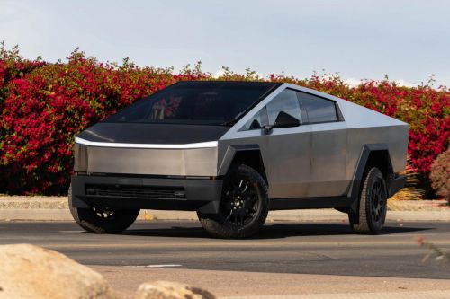   ,  Tesla Cybertruck   