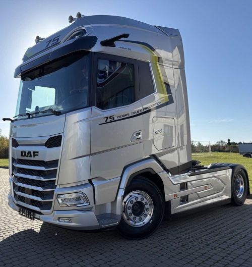 DAF    DAF XG+   75-  