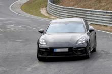 Porsche   Porsche Panamera. 