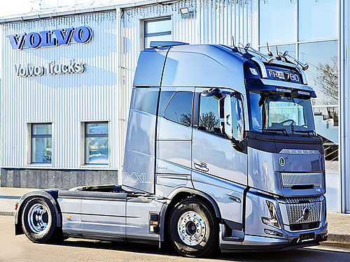       Volvo FH16 Aero 780 ..